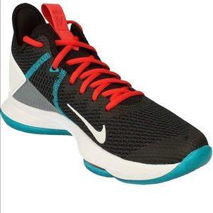 Nike Men's Lebron Witness IV Basketball Shoes size Men 7.5